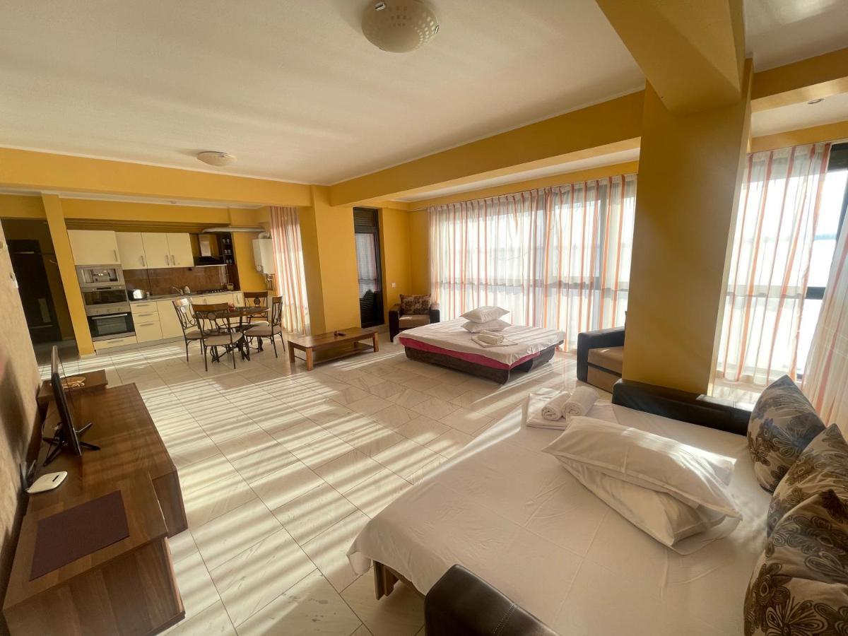 Sophia Lake View Suite 马马亚 外观 照片
