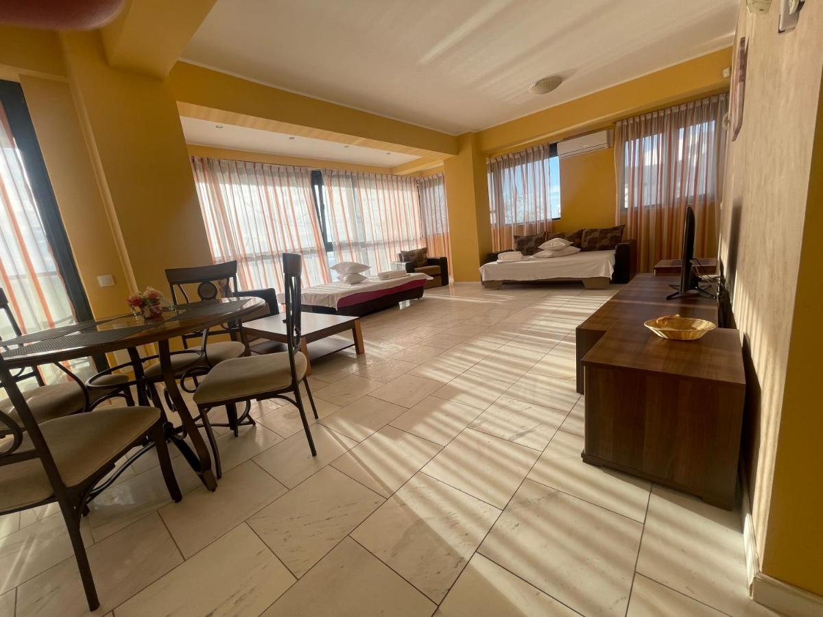 Sophia Lake View Suite 马马亚 外观 照片
