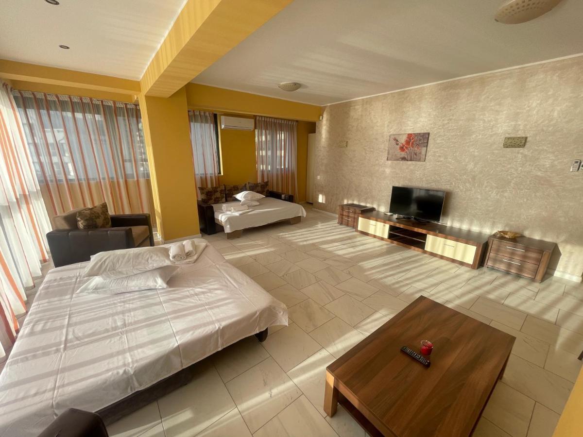 Sophia Lake View Suite 马马亚 外观 照片