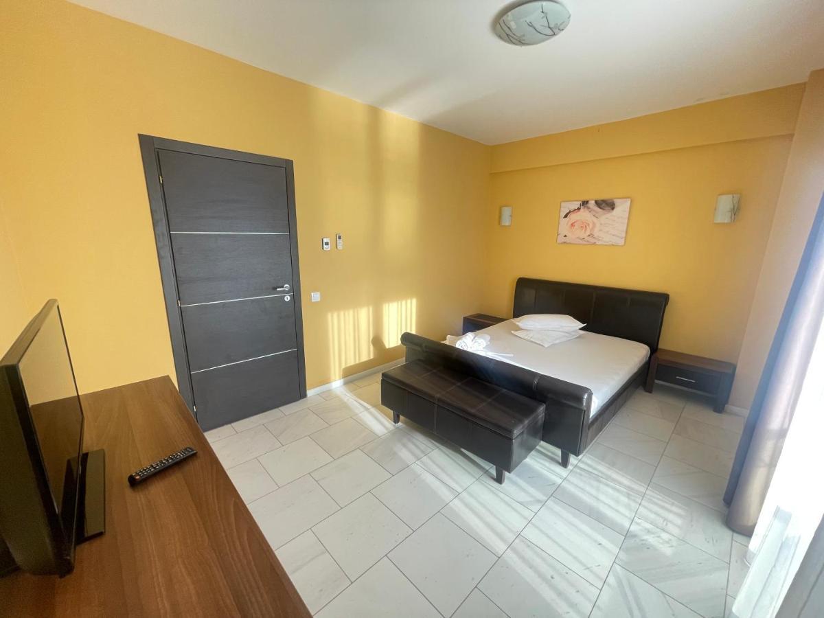 Sophia Lake View Suite 马马亚 外观 照片