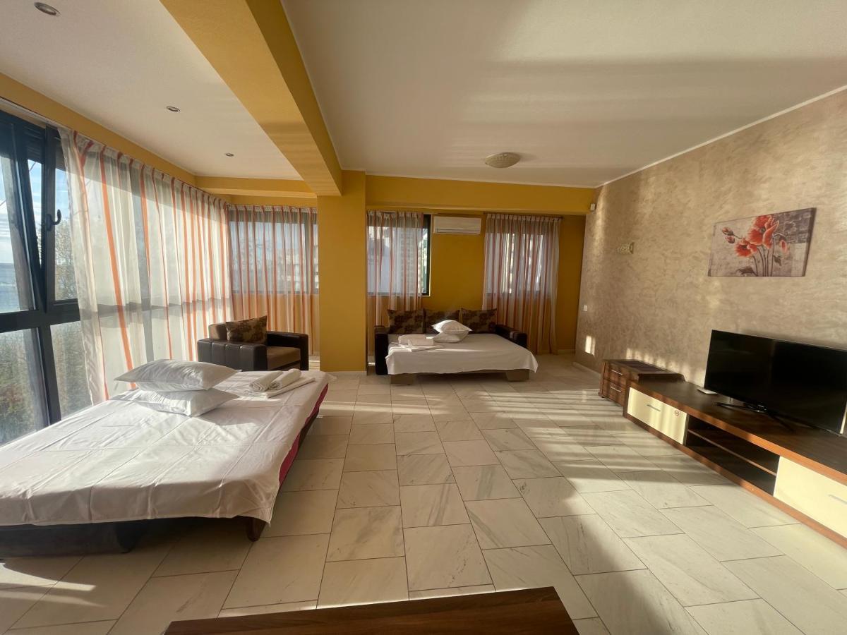 Sophia Lake View Suite 马马亚 外观 照片