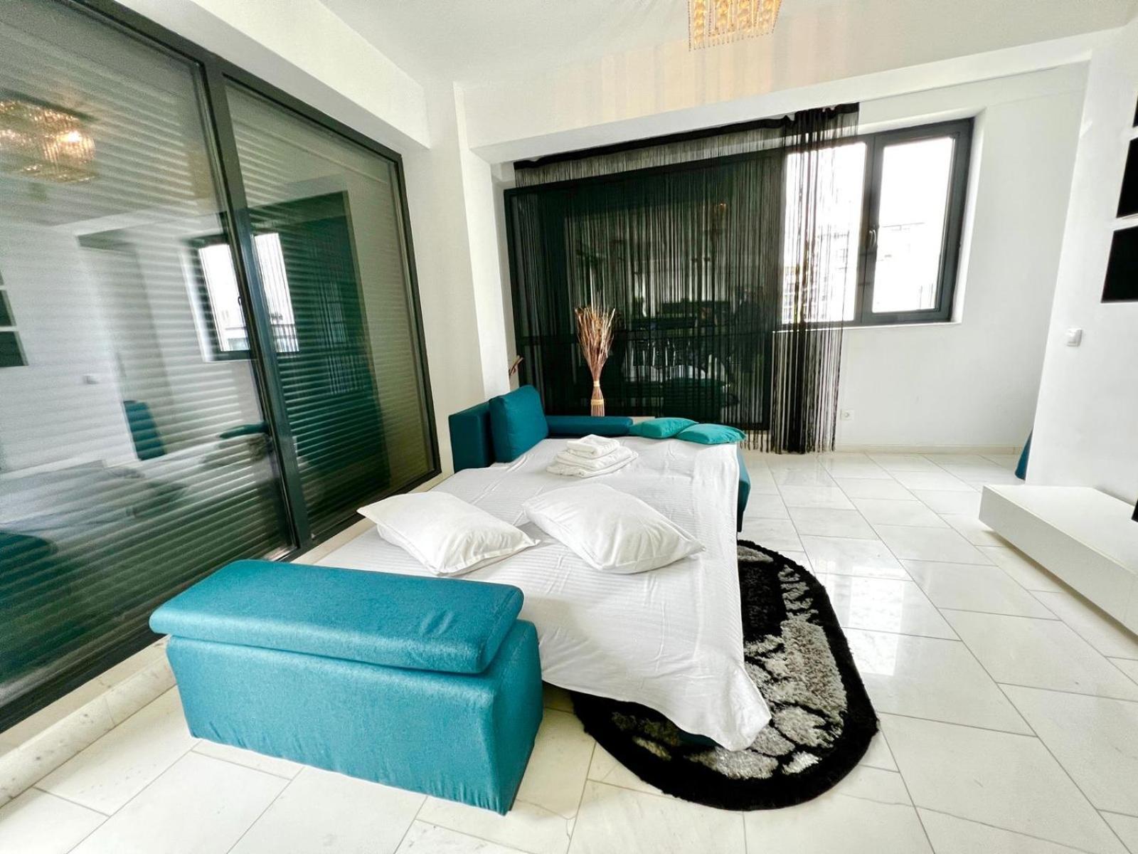 Sophia Lake View Suite 马马亚 外观 照片