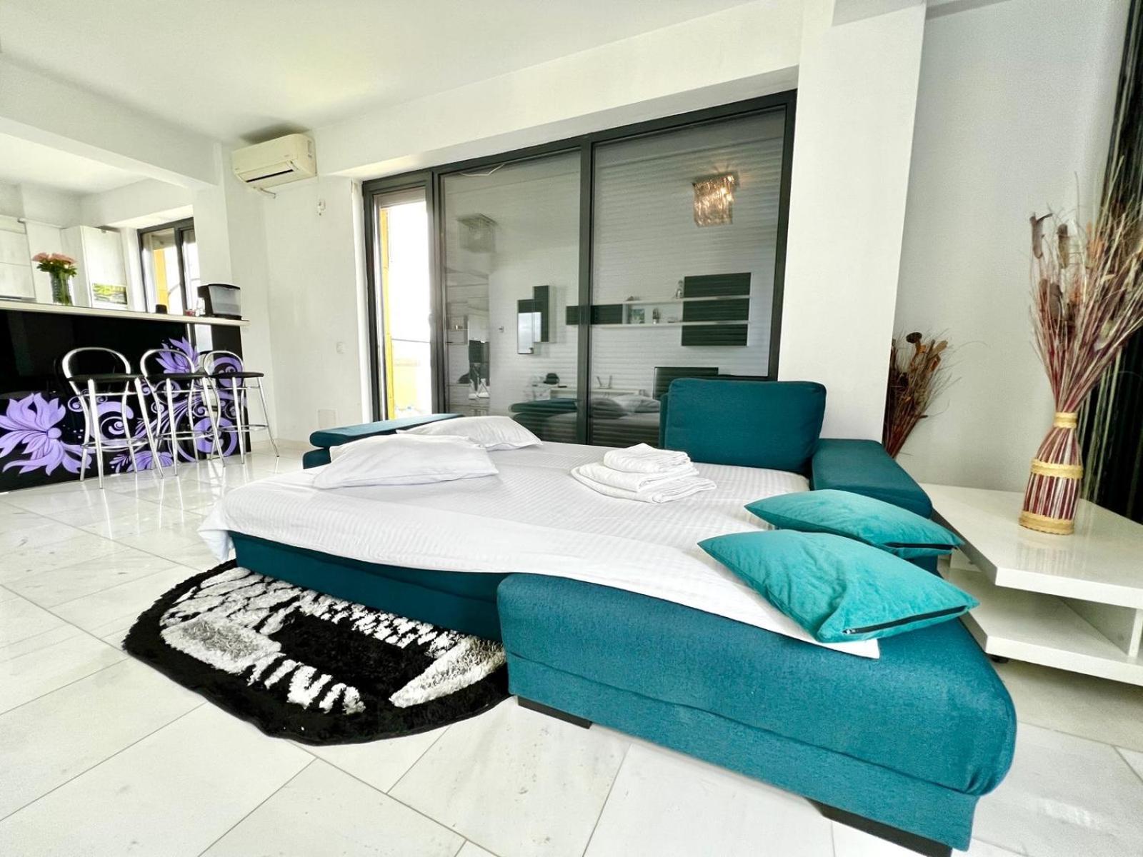 Sophia Lake View Suite 马马亚 外观 照片