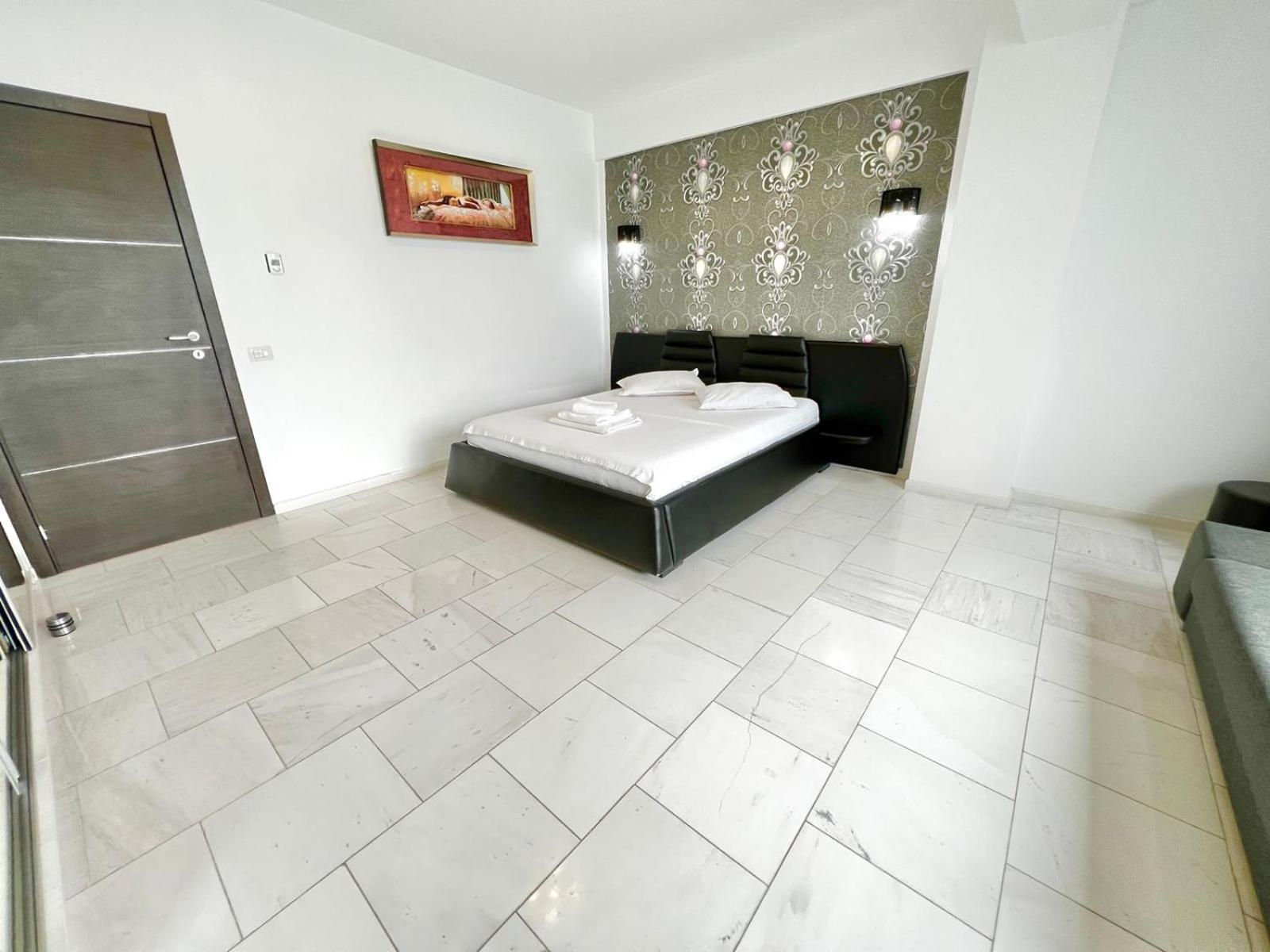 Sophia Lake View Suite 马马亚 外观 照片