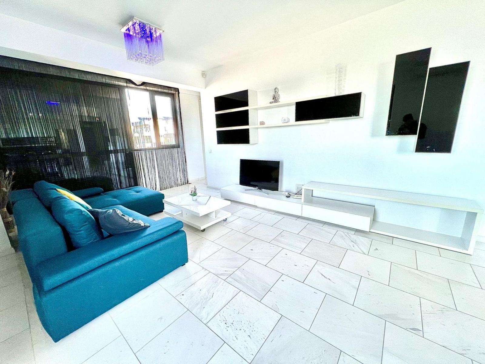 Sophia Lake View Suite 马马亚 外观 照片