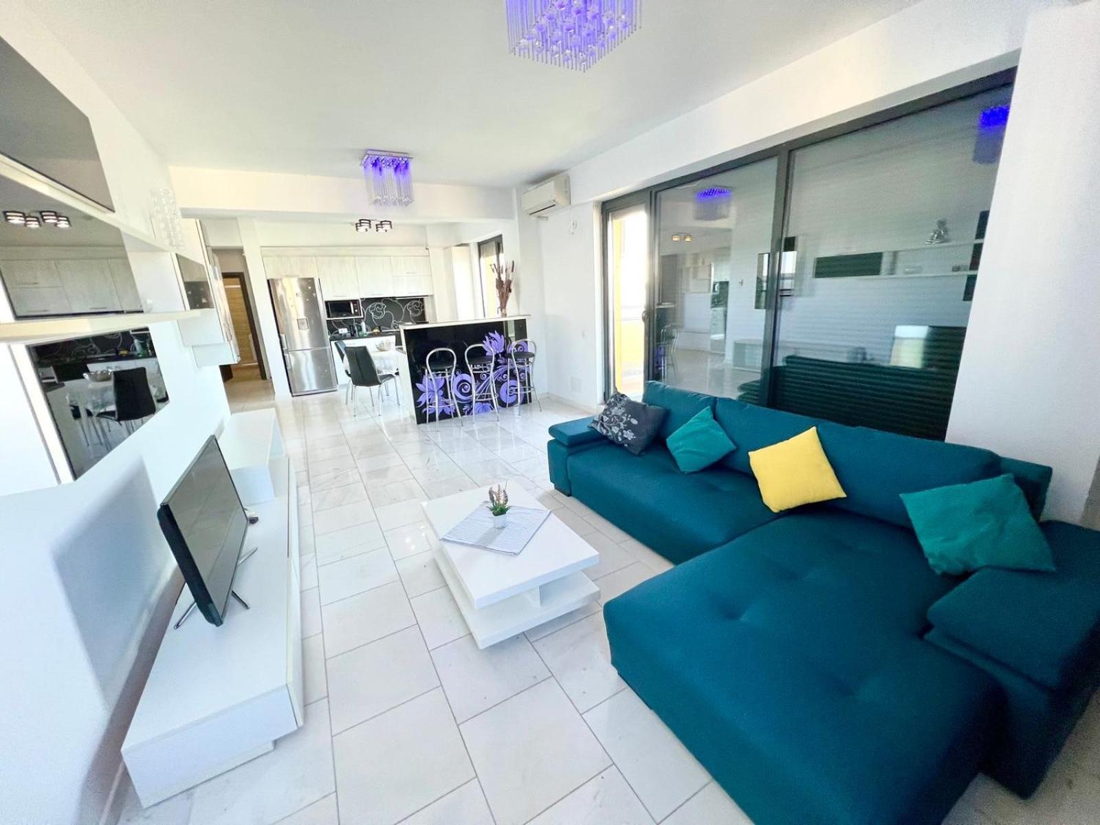 Sophia Lake View Suite 马马亚 外观 照片