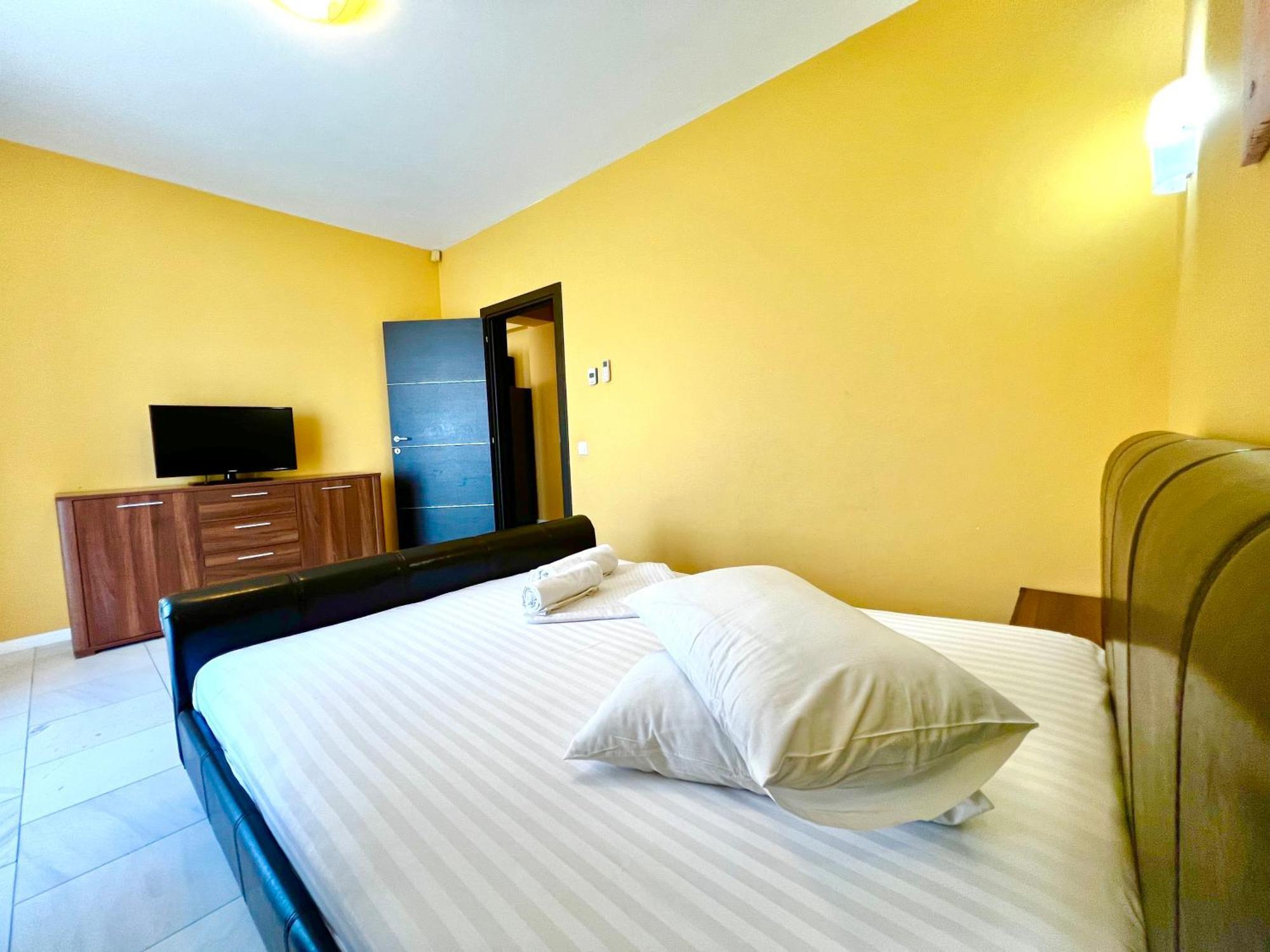 Sophia Lake View Suite 马马亚 外观 照片